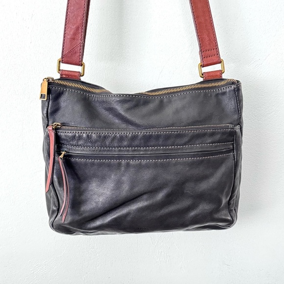 Fossil black leather 3 zip bag medium size - Picture 2 of 13